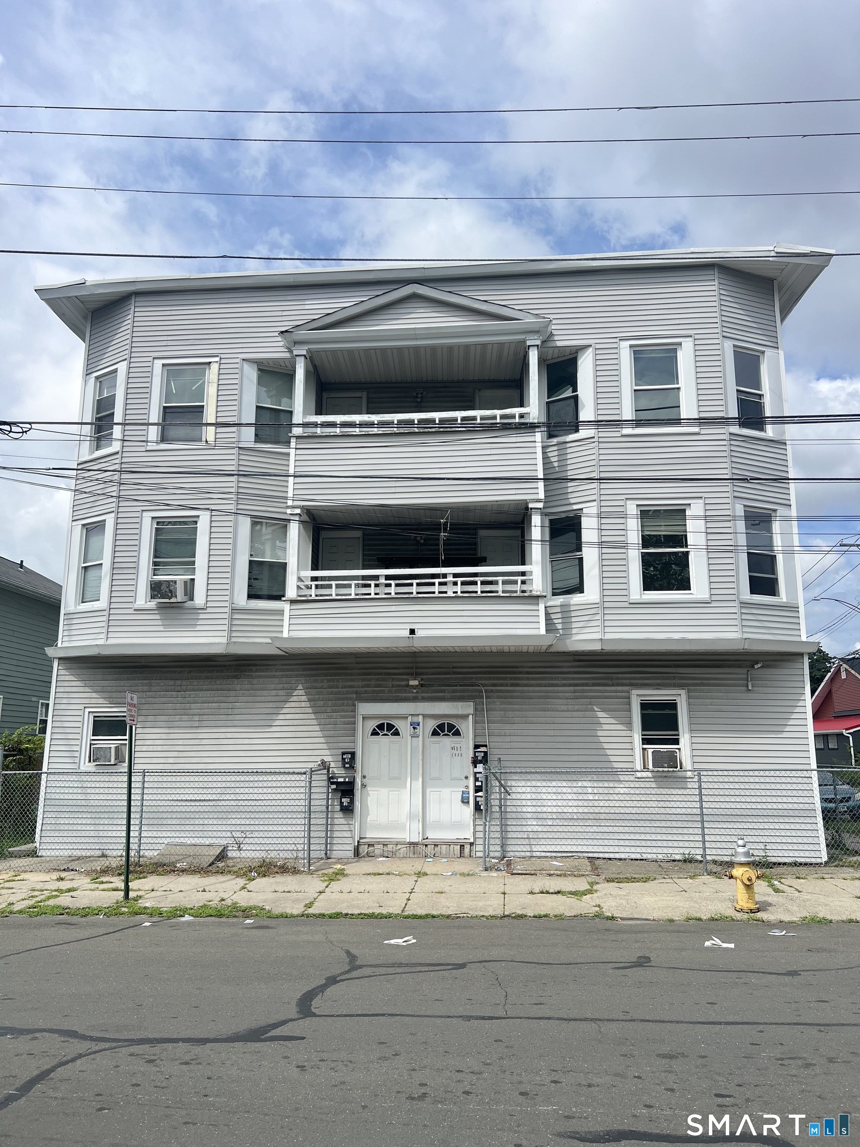 1389 Pembroke Street Bridgeport CT 06608