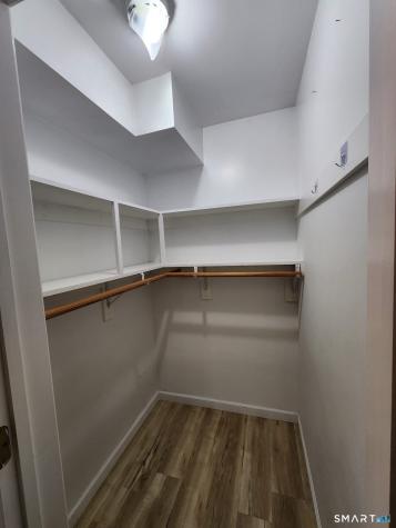10 Manorwood Drive Branford CT 06405
