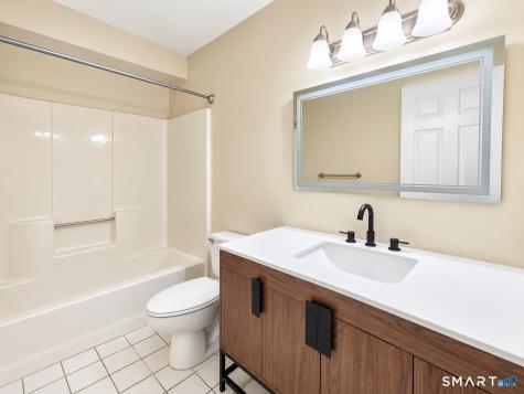 10 Manorwood Drive Branford CT 06405