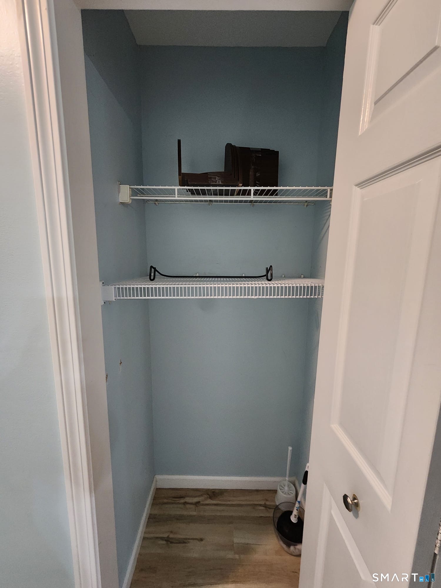 10 Manorwood Drive Branford CT 06405