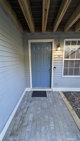 10 Manorwood Drive Branford CT 06405