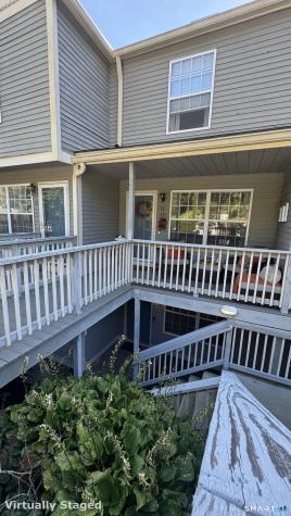 10 Manorwood Drive Branford CT 06405