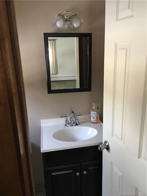 1024 Poquonock Avenue Windsor CT 06095