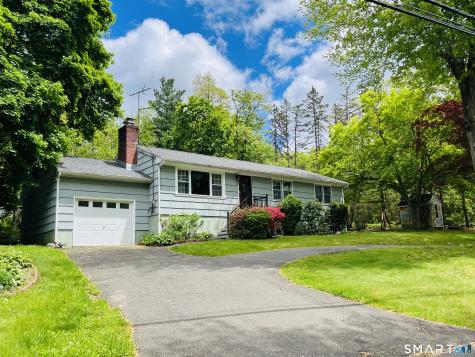 2 Lakewood Drive Norwalk CT 06851