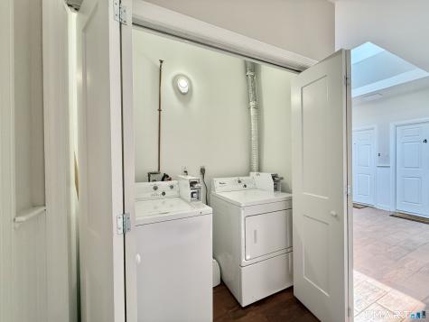 Darien CT 06820