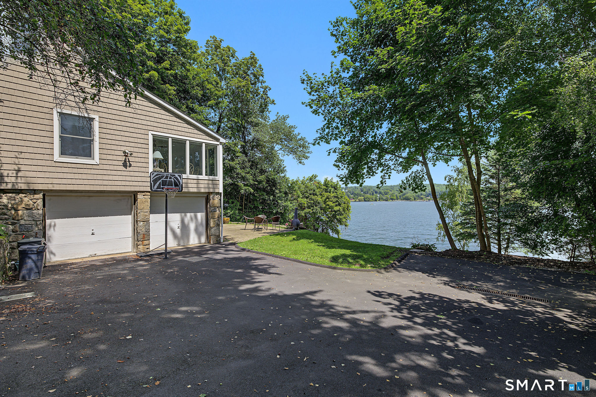 14 Shore Road Danbury CT 06811