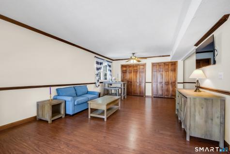 1301 Twin Circle Drive South Windsor CT 06074