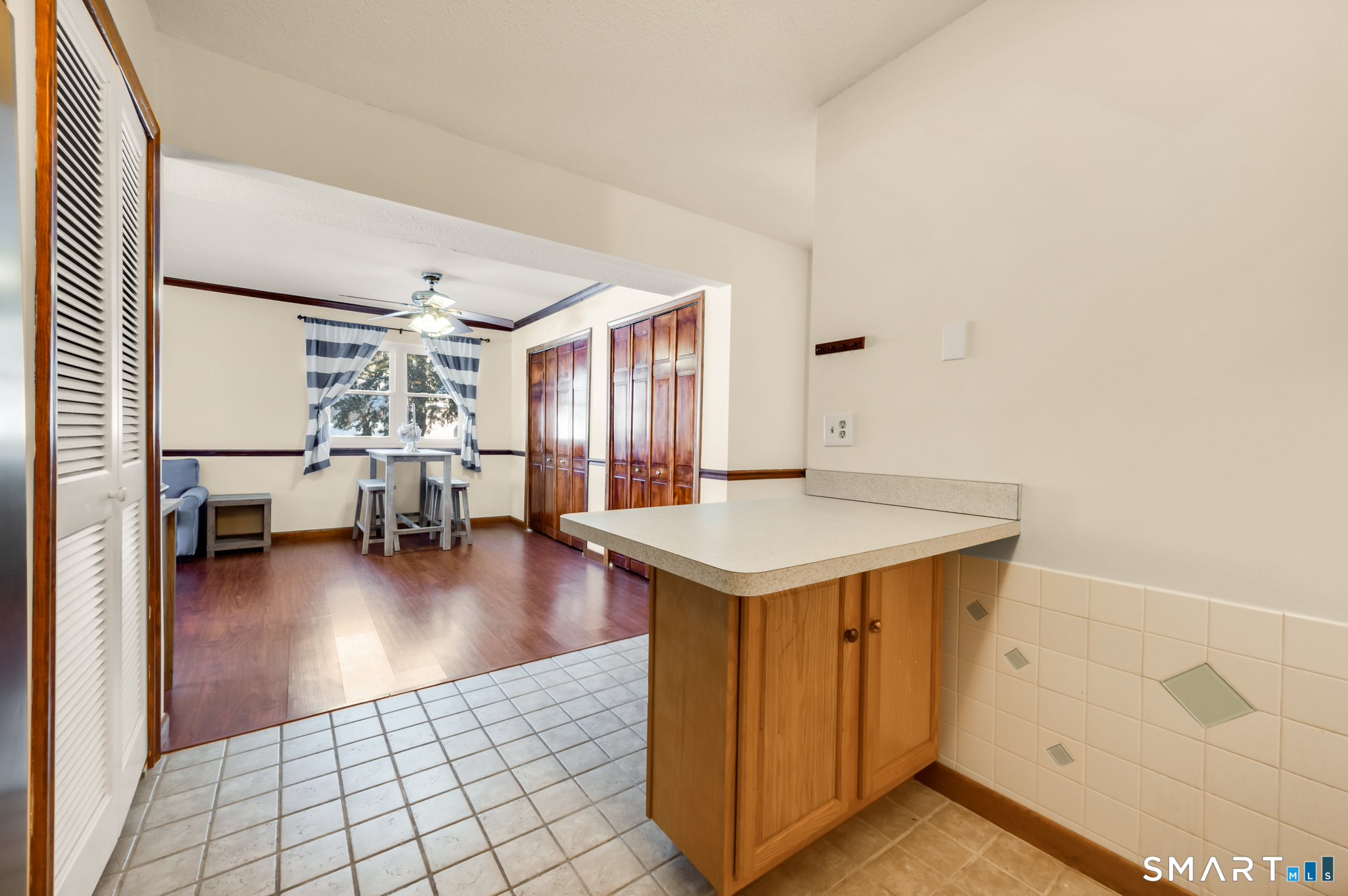 1301 Twin Circle Drive South Windsor CT 06074