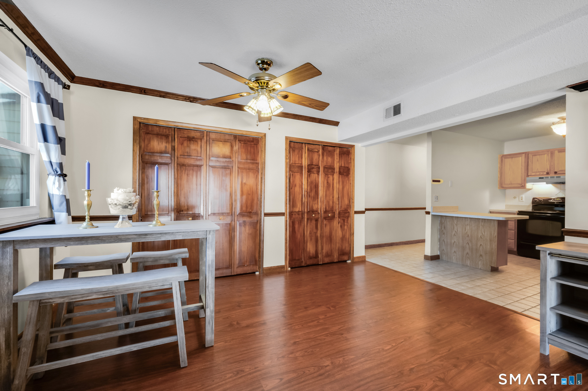 1301 Twin Circle Drive South Windsor CT 06074