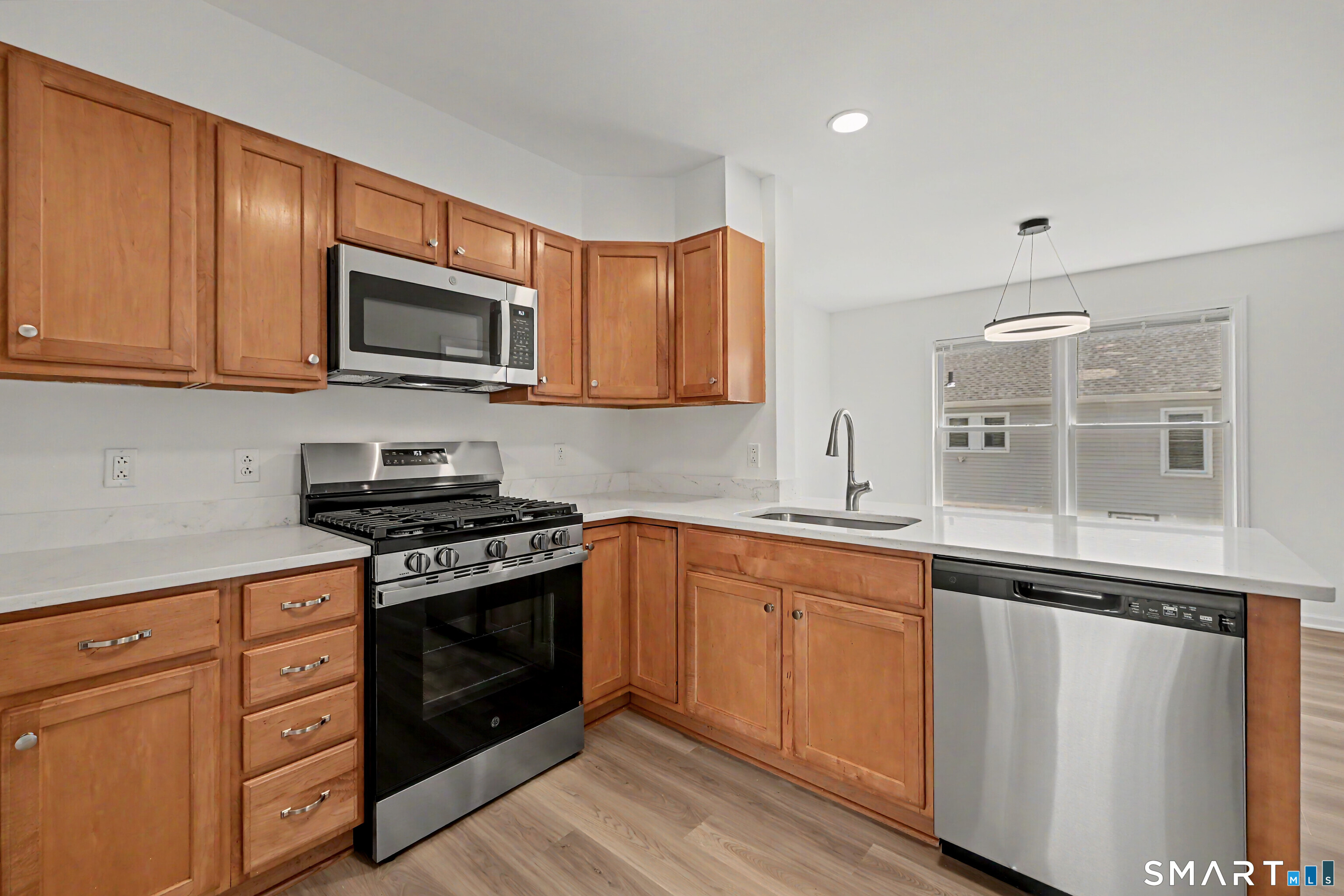 21 Whitmore Lane Stamford CT 06902