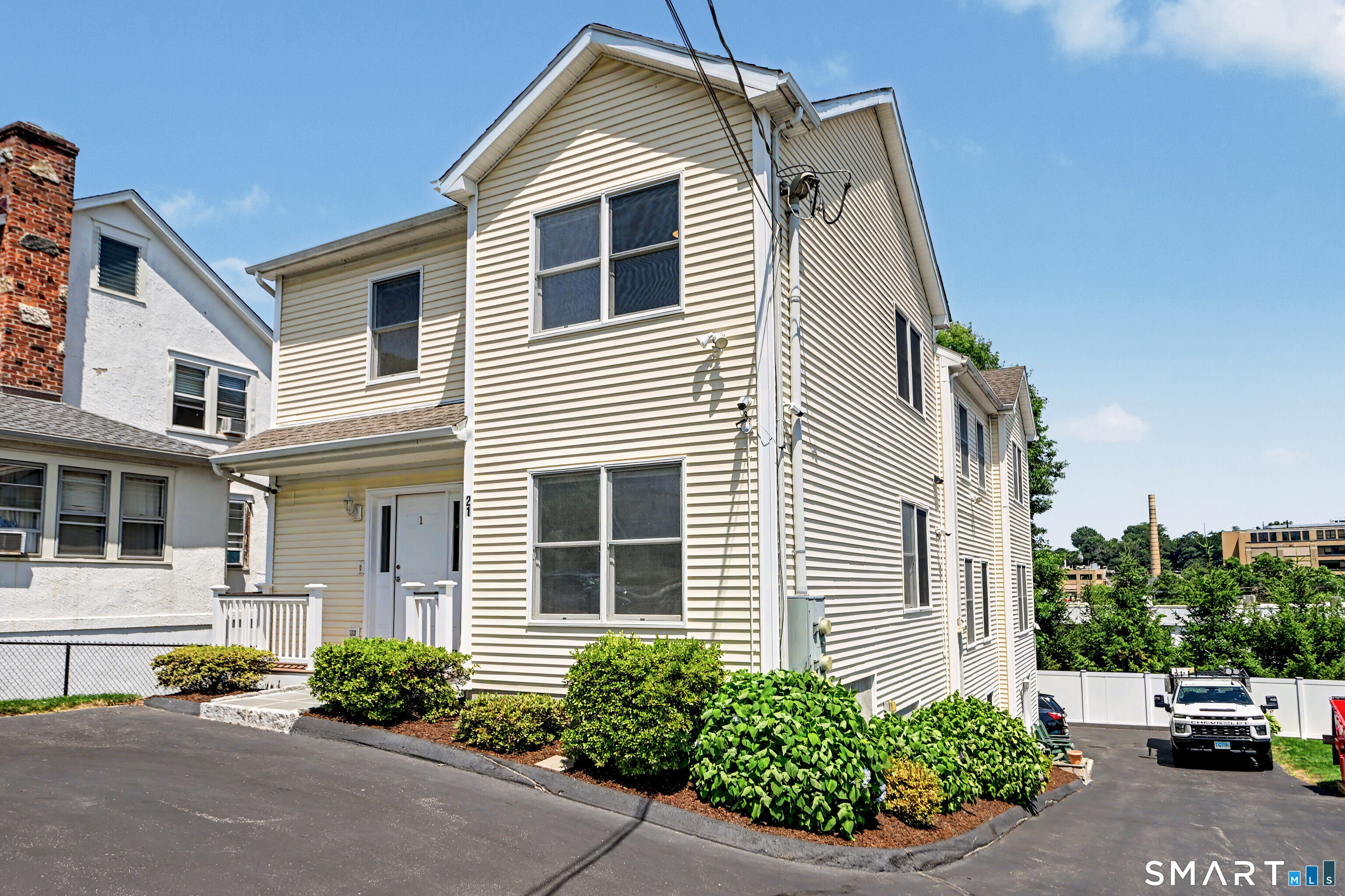 21 Whitmore Lane Stamford CT 06902