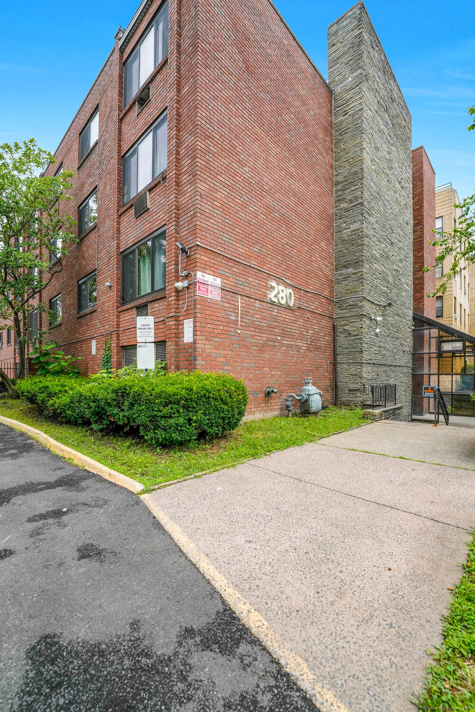 280 Collins Street Hartford CT 06105