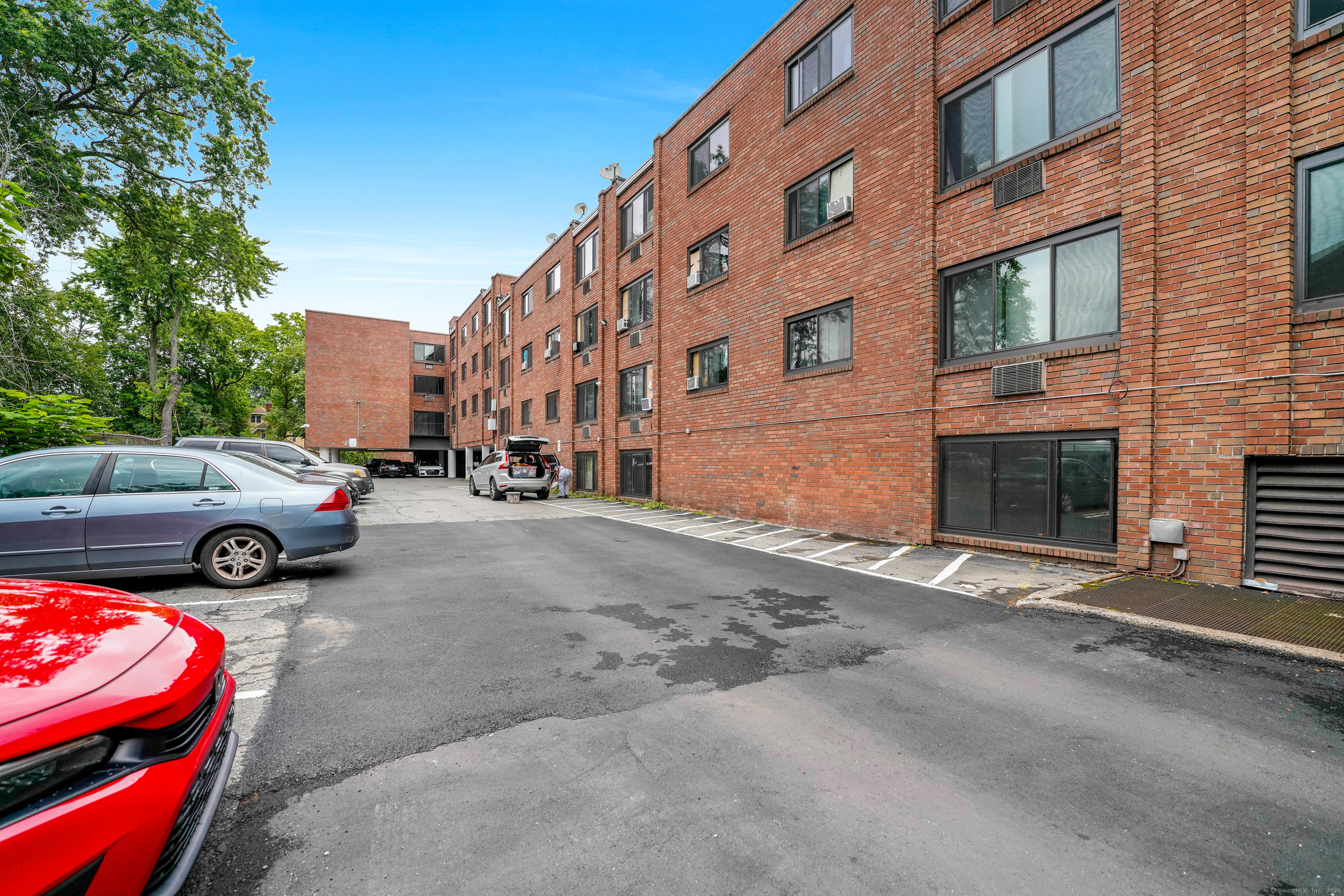 280 Collins Street Hartford CT 06105