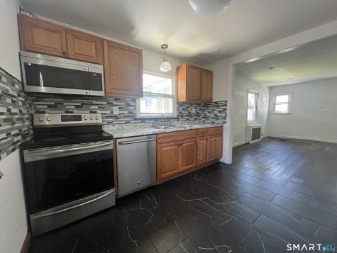 141 Columbus Place Stamford CT 06907