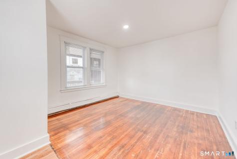 152 Oak Street New Britain CT 06051