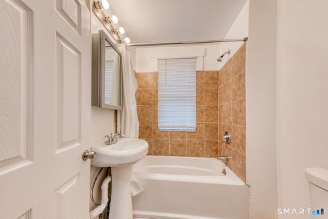 152 Oak Street New Britain CT 06051