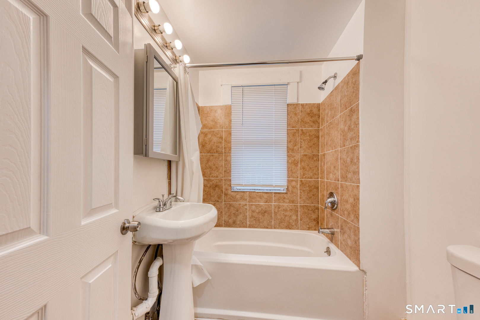 152 Oak Street New Britain CT 06051
