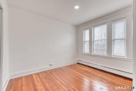 152 Oak Street New Britain CT 06051