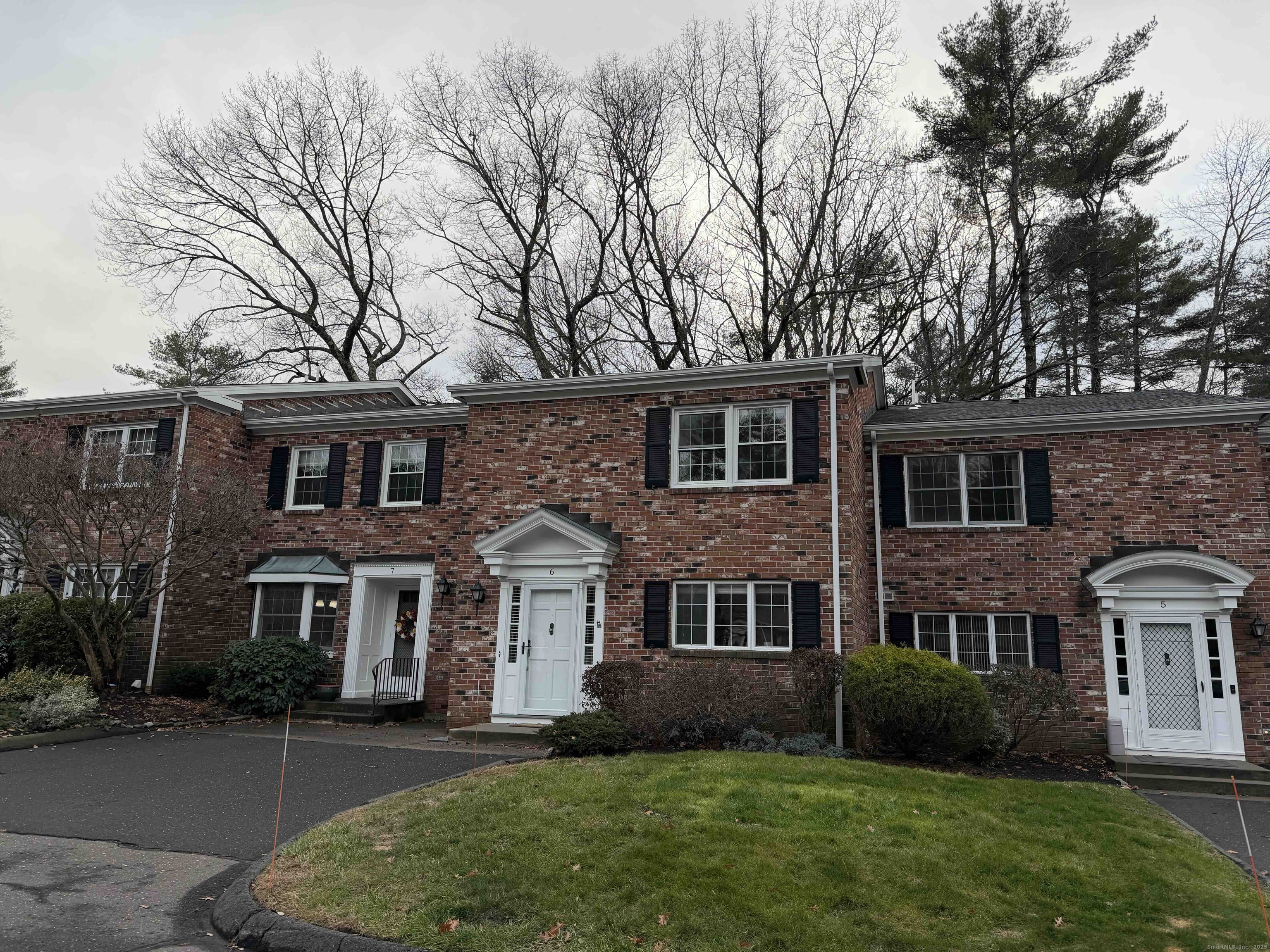 6 Tunxis Village Farmington CT 06032