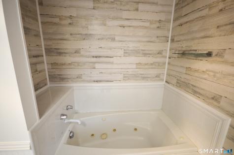 41 Sorensen Road West Haven CT 06516