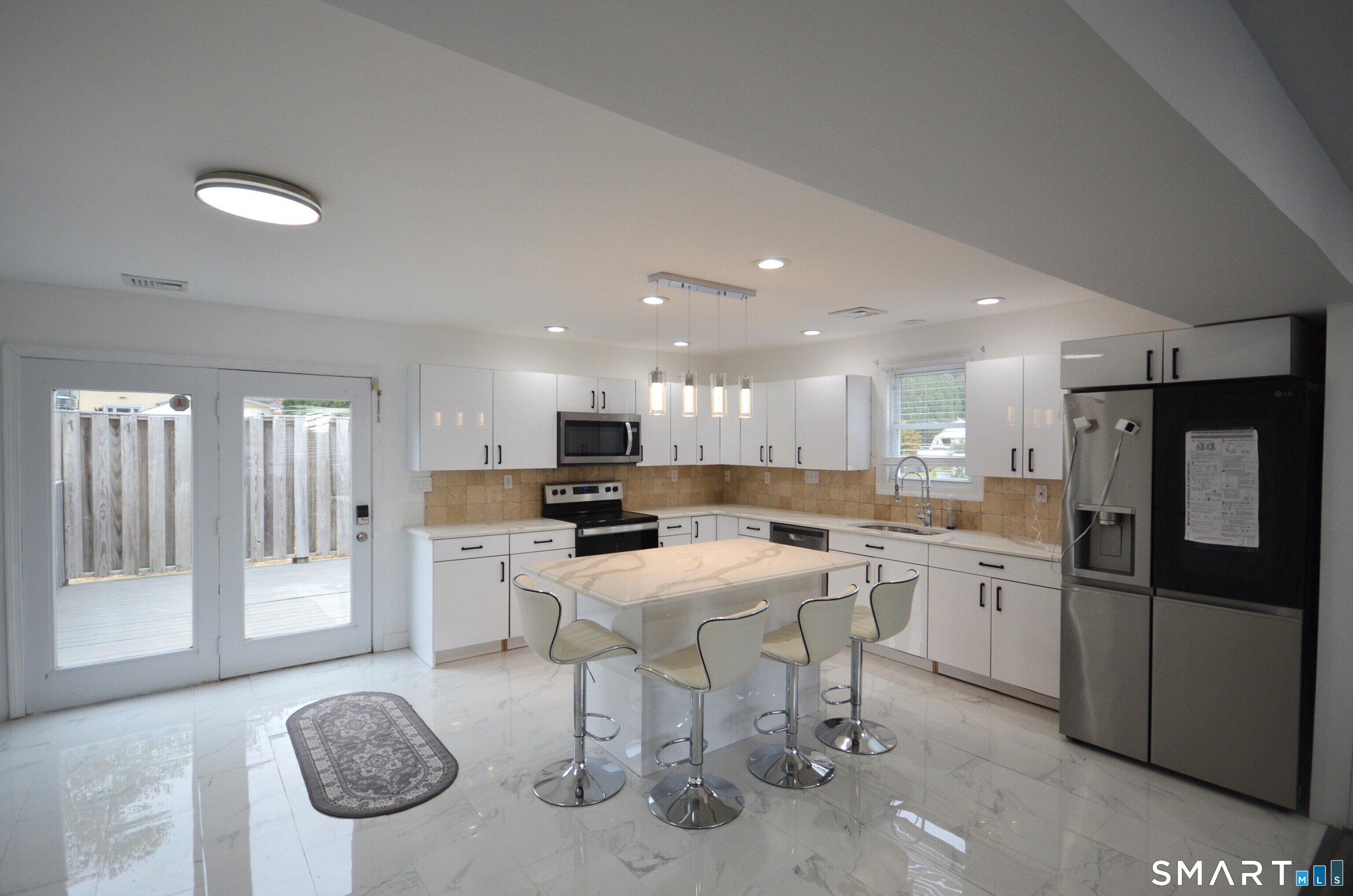 41 Sorensen Road West Haven CT 06516