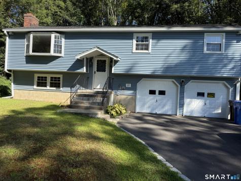 19 Greenwood Lane Shelton CT 06484