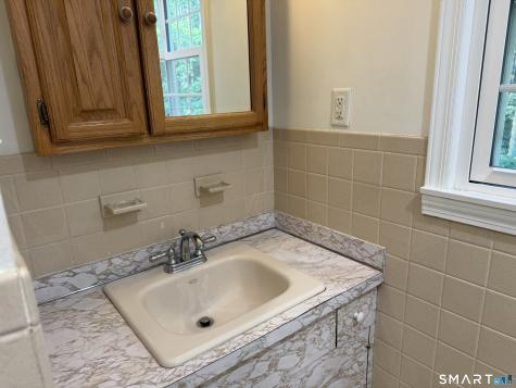 19 Greenwood Lane Shelton CT 06484