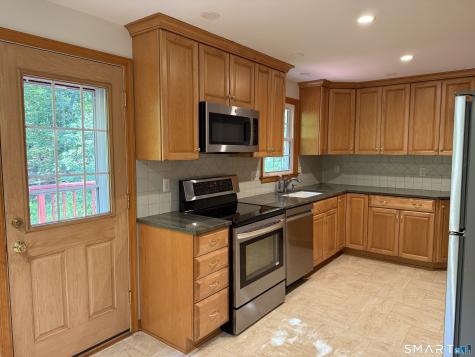 19 Greenwood Lane Shelton CT 06484