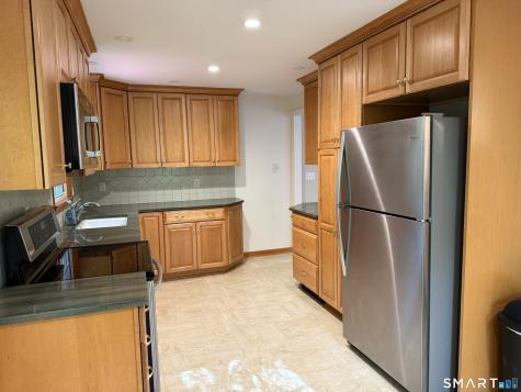 19 Greenwood Lane Shelton CT 06484