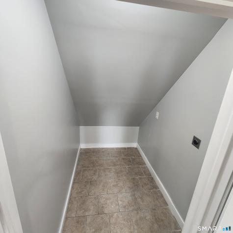 351 Hillside Avenue Hartford CT 06106