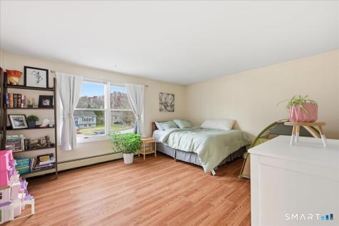 198 Dartmouth Drive Groton CT 06355