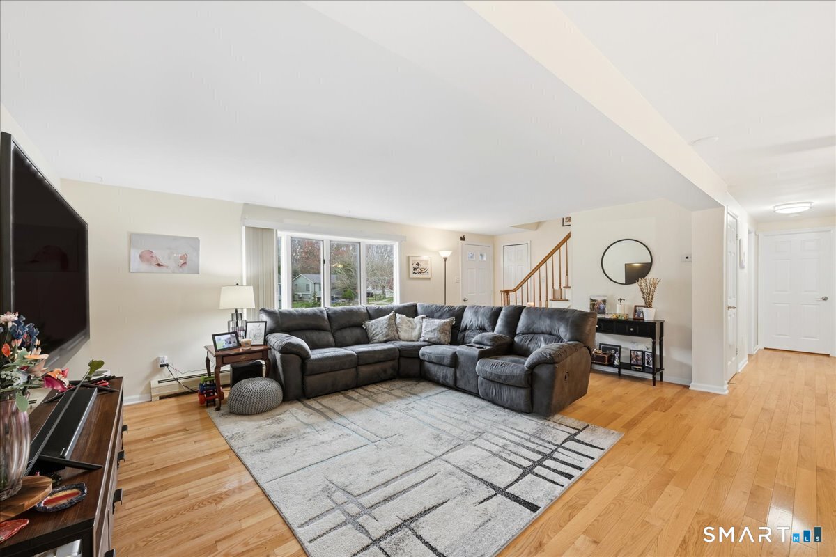 198 Dartmouth Drive Groton CT 06355