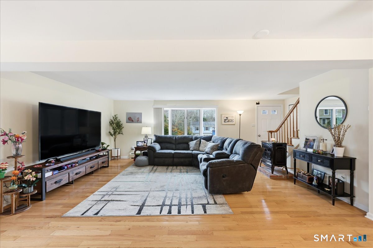 198 Dartmouth Drive Groton CT 06355