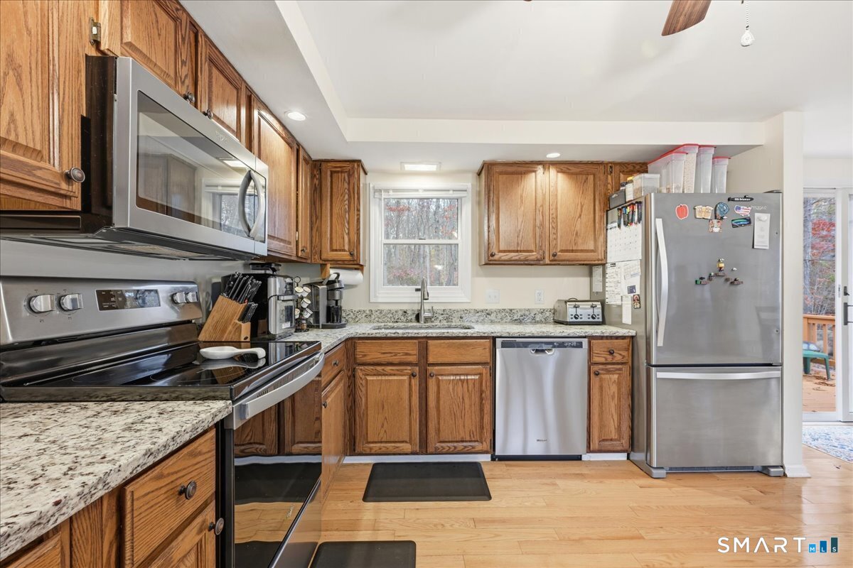 198 Dartmouth Drive Groton CT 06355