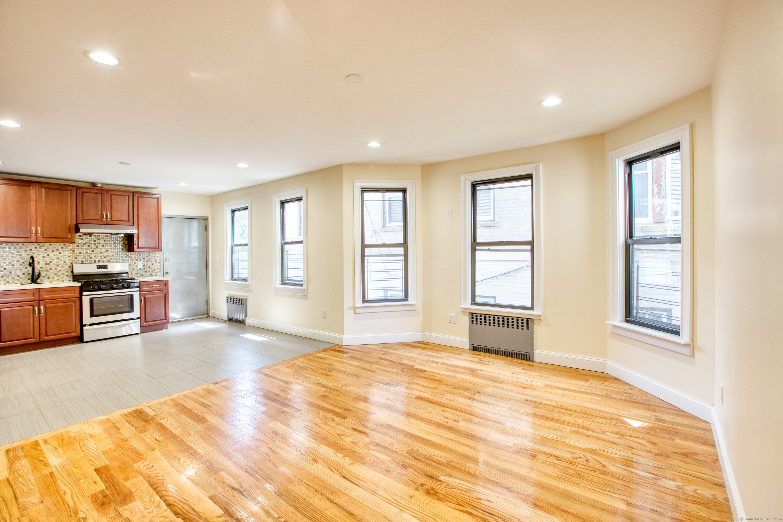 180 Willow Street Waterbury CT 06710