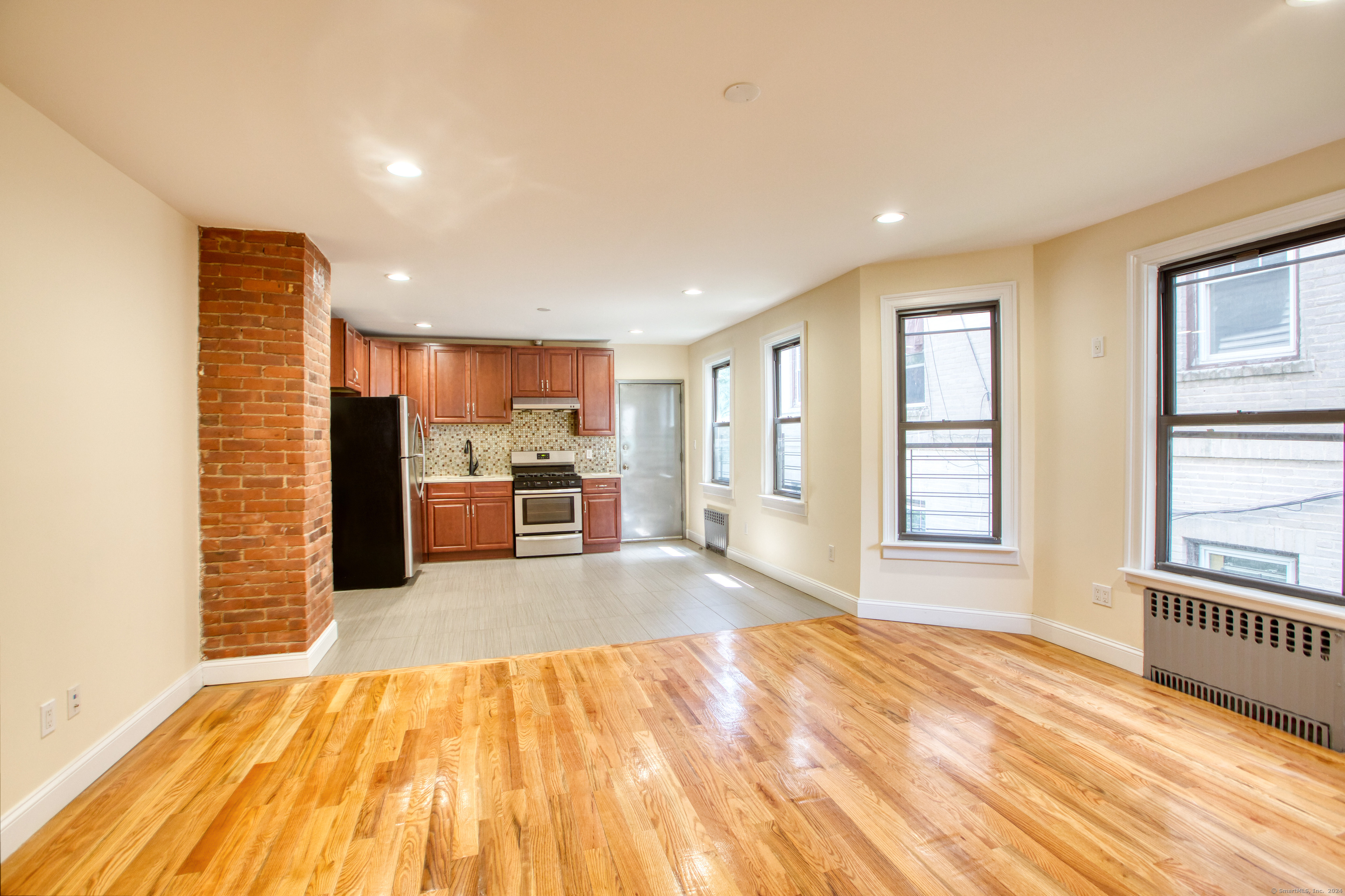 180 Willow Street Waterbury CT 06710