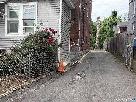 8 Erwin Place New Britain CT 06051