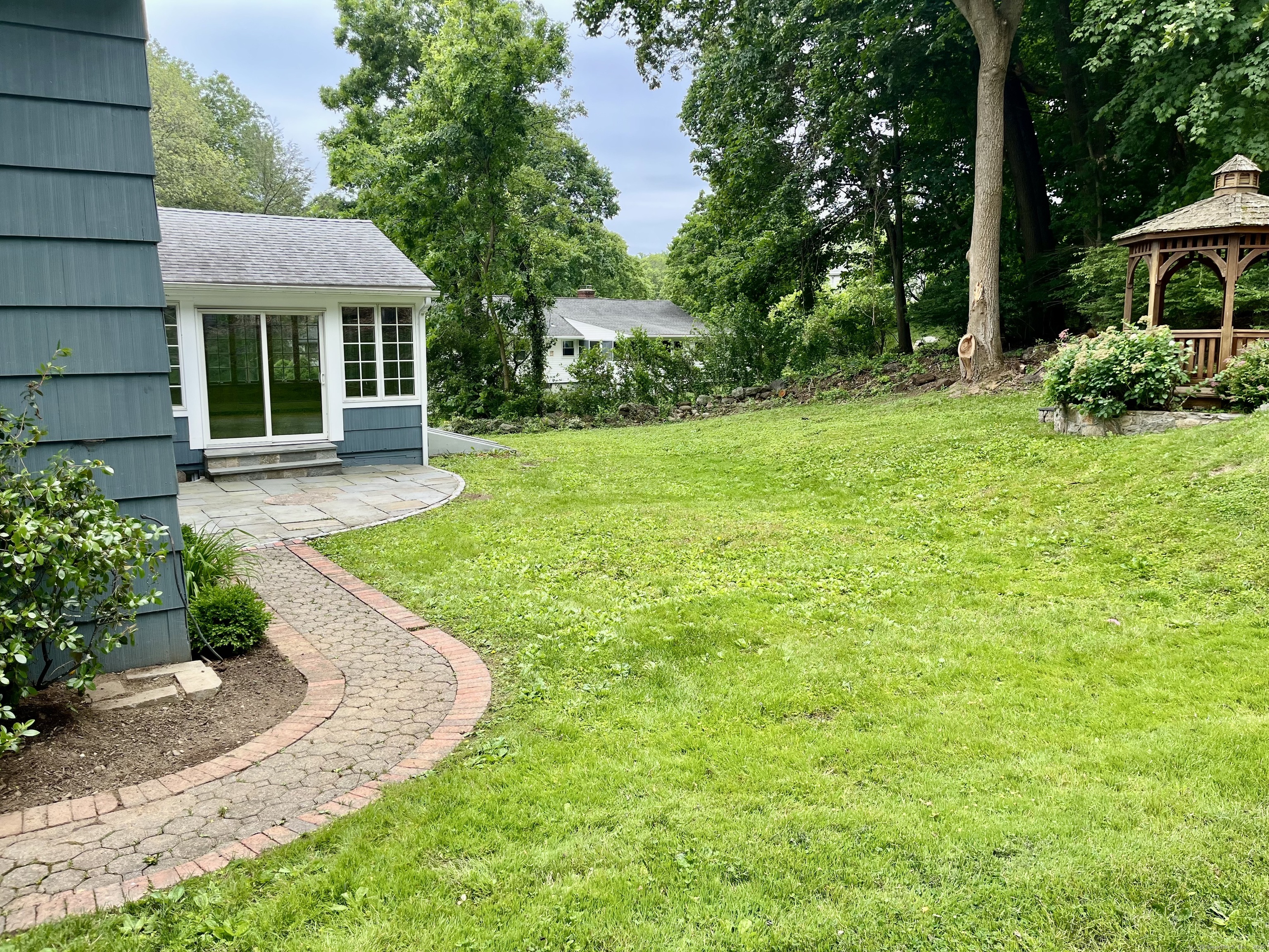 11 Cornwall Road Norwalk CT 06850