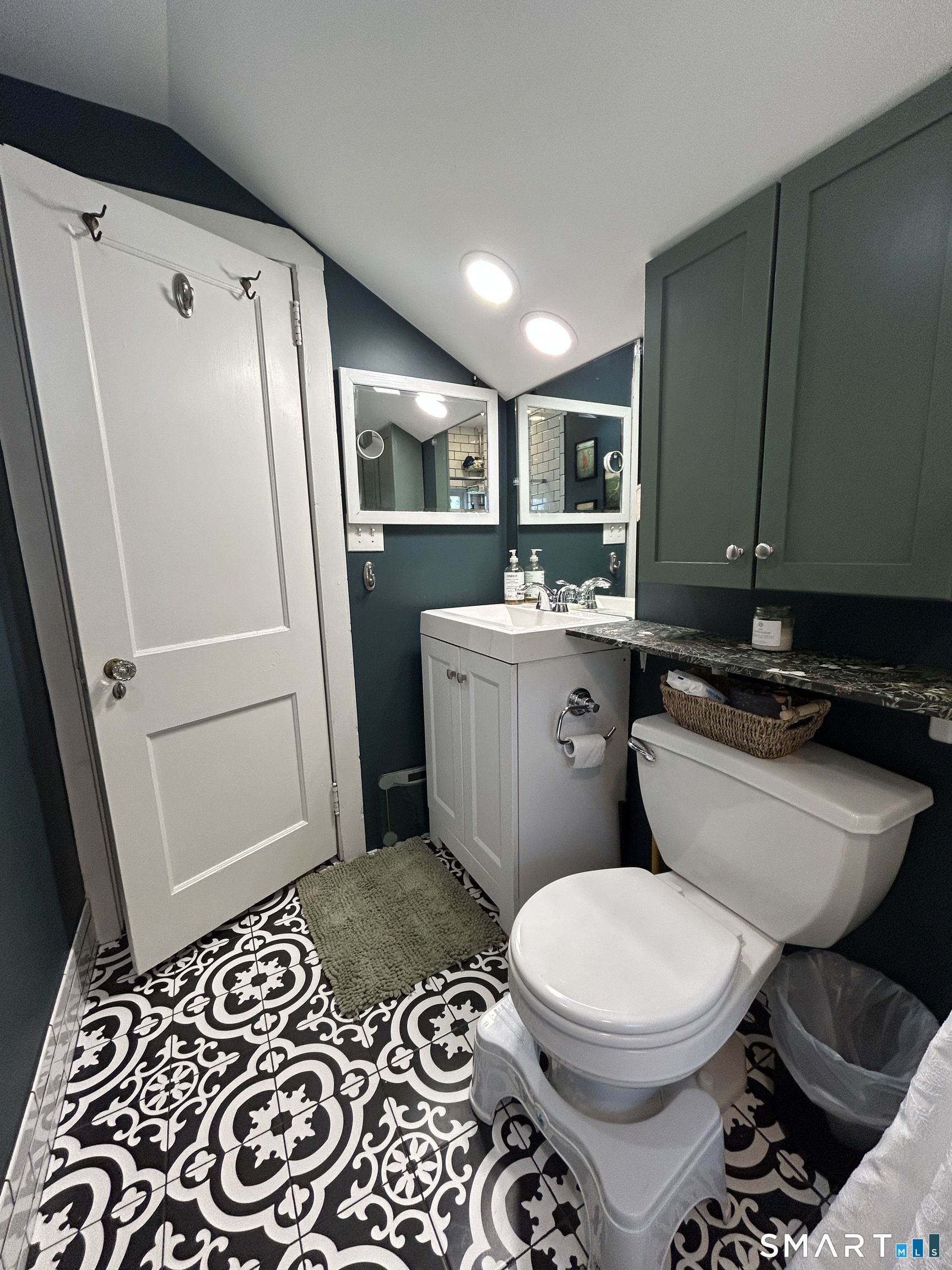 168 Hartford Avenue Wethersfield CT 06109