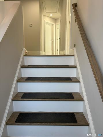 28-A Jefferson Avenue Danbury CT 06810