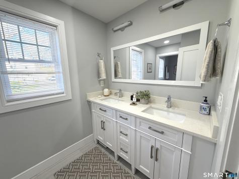 28-A Jefferson Avenue Danbury CT 06810