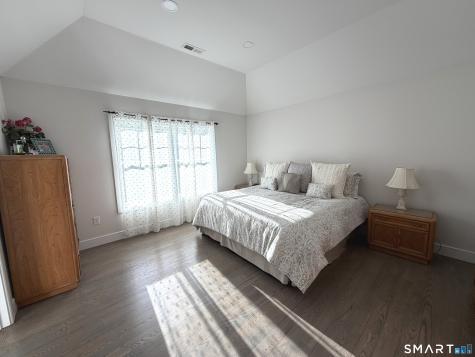 28-A Jefferson Avenue Danbury CT 06810
