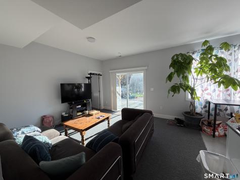 28-A Jefferson Avenue Danbury CT 06810