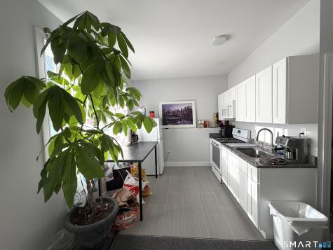 28-A Jefferson Avenue Danbury CT 06810