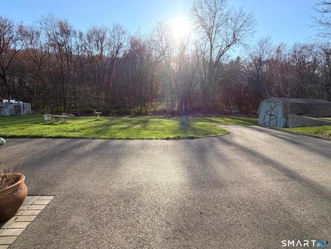 28-A Jefferson Avenue Danbury CT 06810