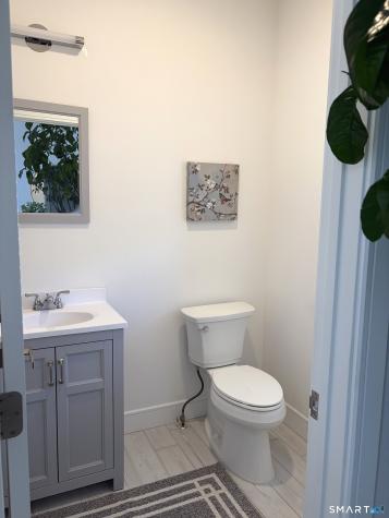 28-A Jefferson Avenue Danbury CT 06810
