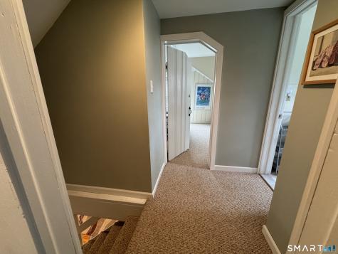 42 Parkway South New London CT 06320