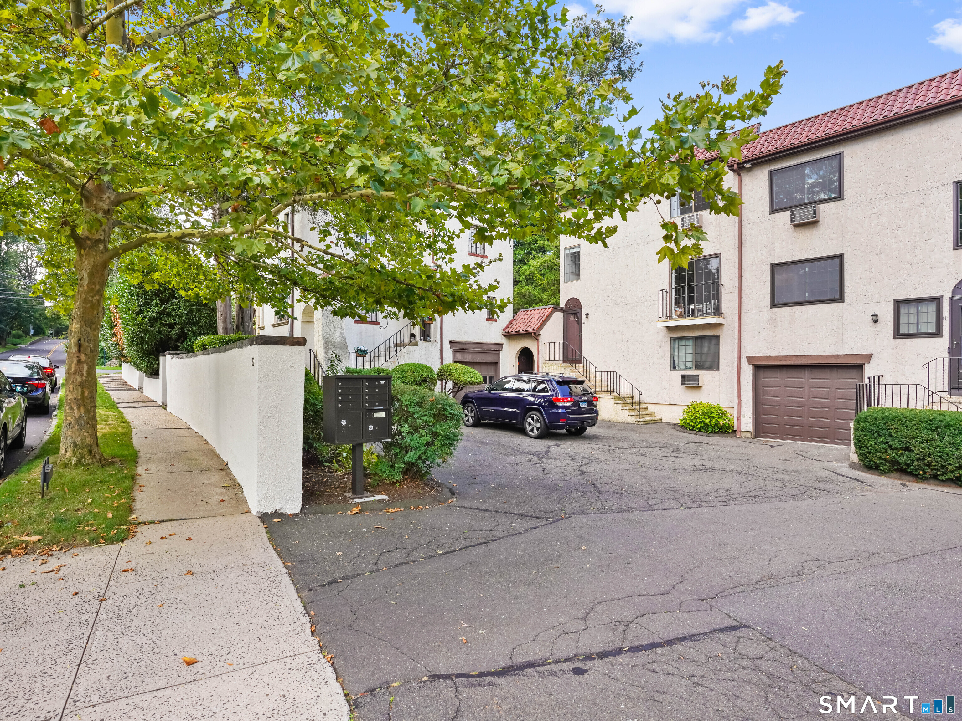272 Hubbard Avenue Stamford CT 06905