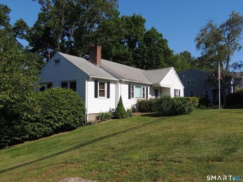 87 Hotchkiss Grove Road Branford CT 06405