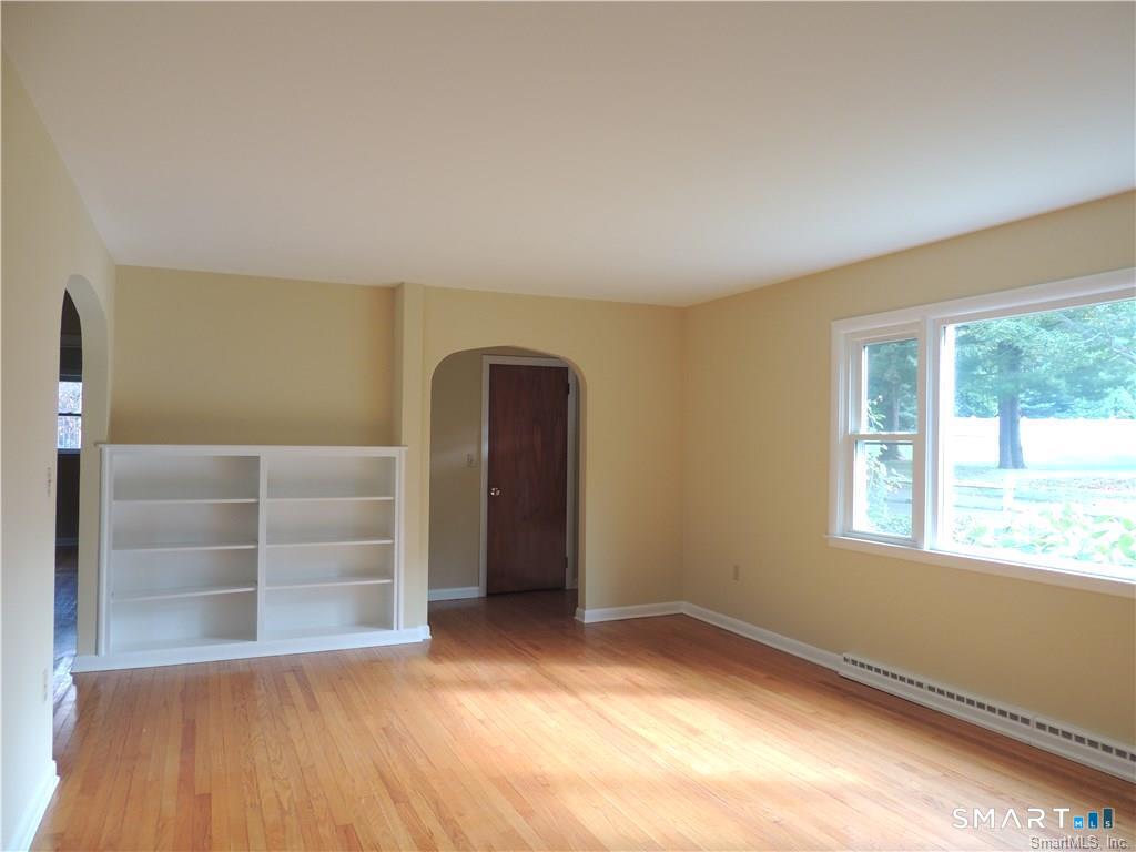 87 Hotchkiss Grove Road Branford CT 06405